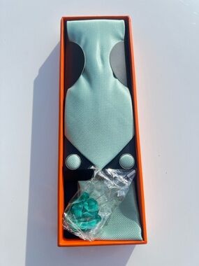 Men's Mint Green Tie Set - Classic Formal Accessories